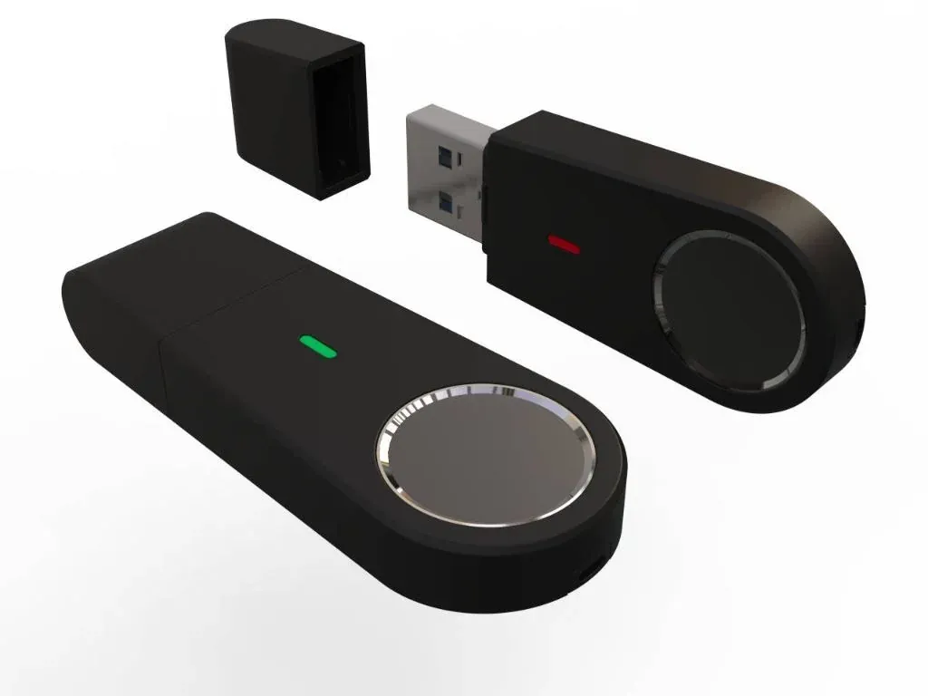 Hai mẫu USB mã hoá bảo mật, một mẫu có cảm biến vân tay tròn